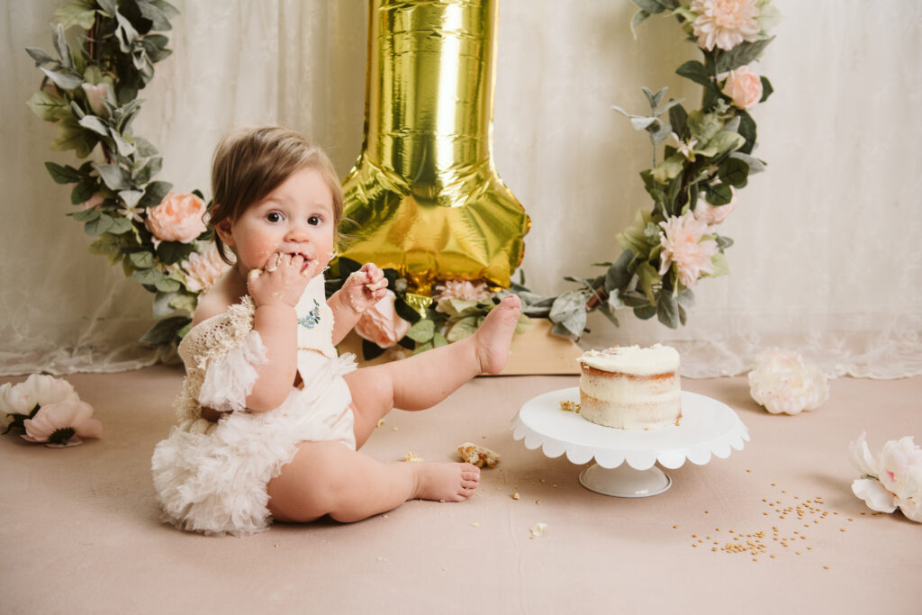 first birthday cake smash photo shoot
