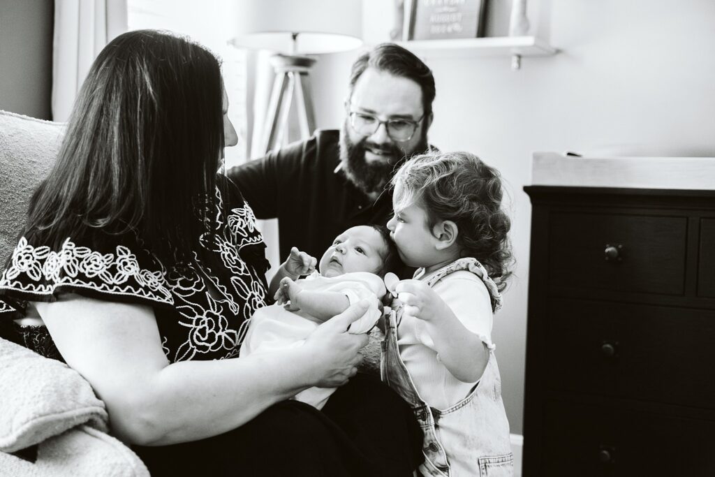 family during a newborn lifestyle photo session