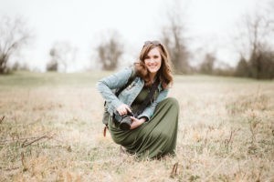 Read more about the article Frequently Asked Questions About Pittsburgh Photographer Laura Mares