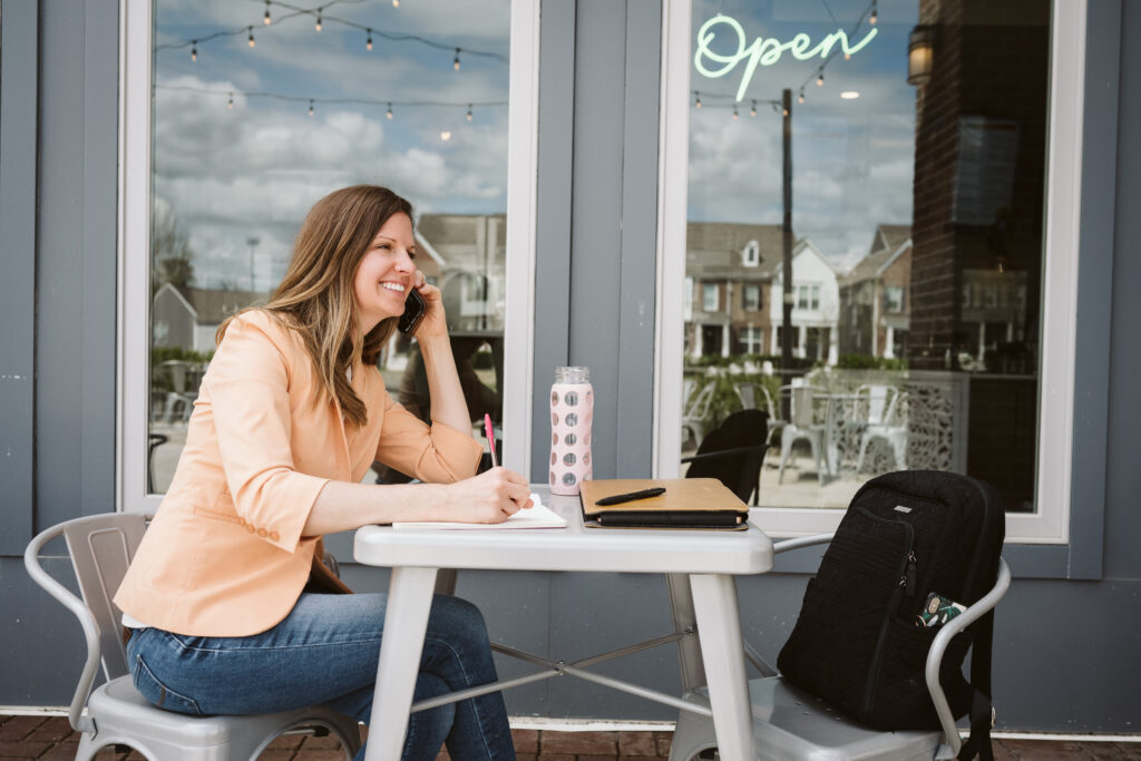 branding portrait of Pittsburgh based health coach, Green Balanced Gal