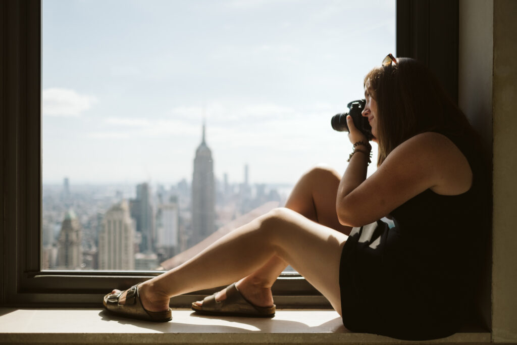 portrait of Laura Mares, Pittsburgh Lifestyle Photographer, photographing NYC