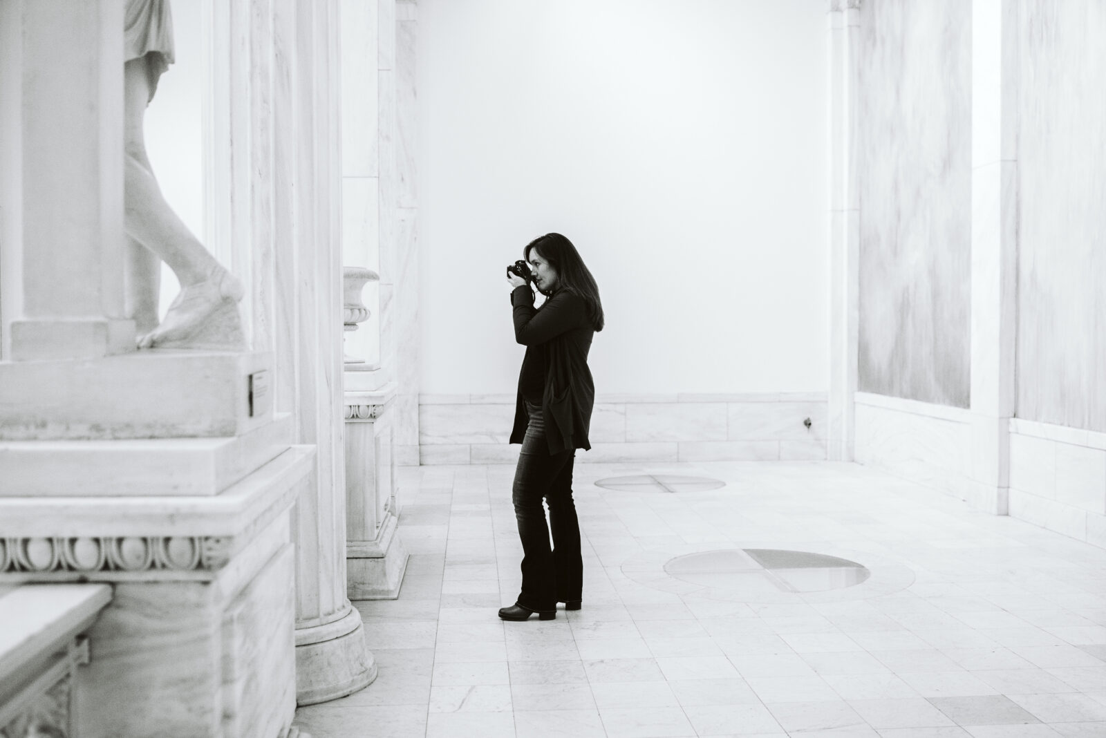 Laura Mares Photography, pittsburgh lifestyle photographer in pittsburgh's Carnegie museum of art