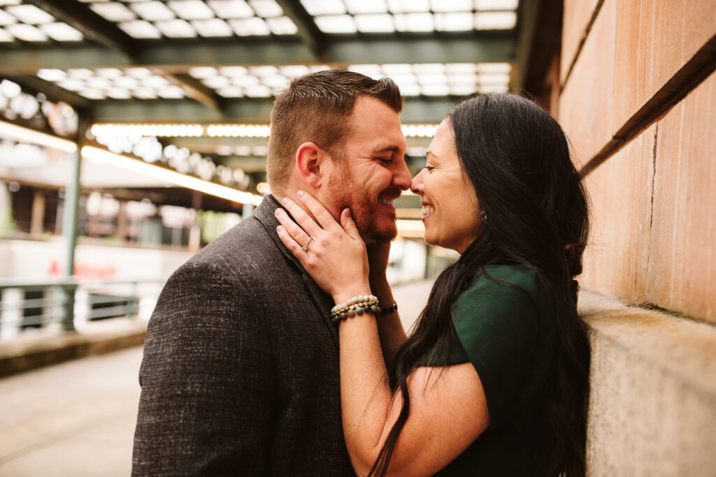 engagement portrait of couple kissing in Pittsburgh