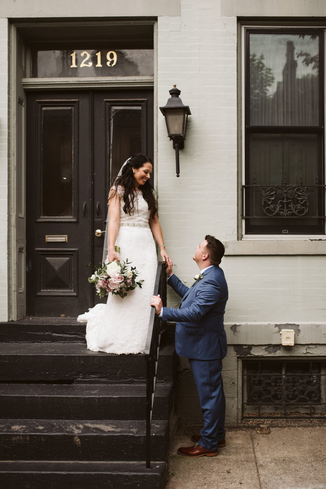 engagement couple portrait in downtown Pittsburgh, PA