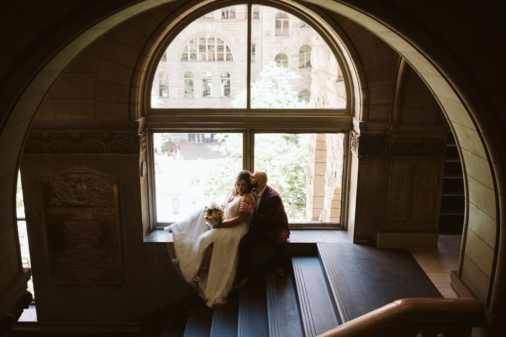 wedding couple eloping at Allegheny courthouse