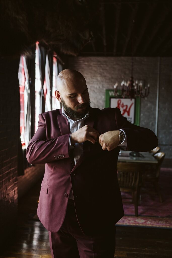 groom on wedding day before the elopement