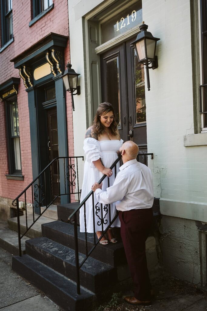 natural wedding couple portraits near Pittsburgh