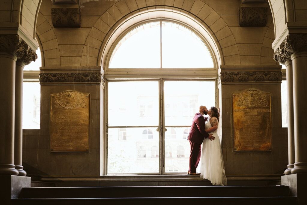 wedding couple eloping at Allegheny courthouse