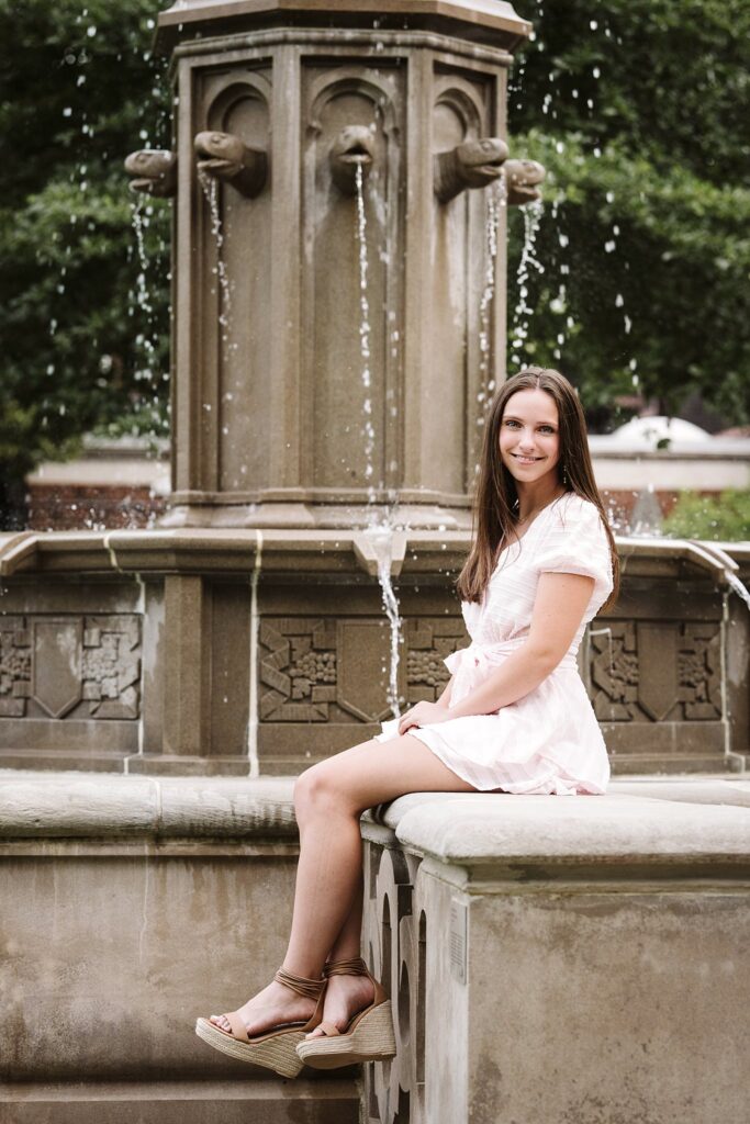 senior portrait in Pittsburgh's Mellon Park