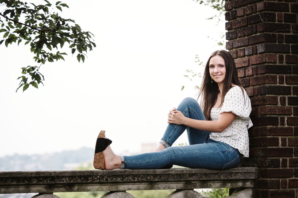 senior portrait in Pittsburgh's Mellon Park