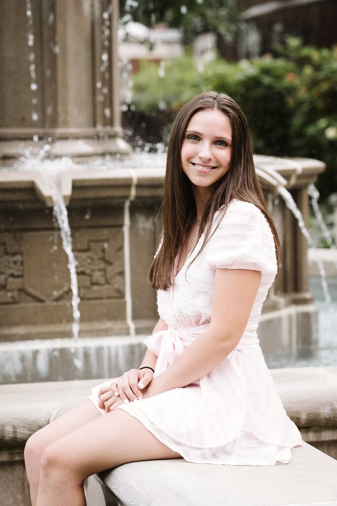 senior portrait in Pittsburgh's Mellon Park