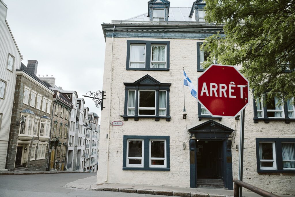 stop sign in Quebec, Canada