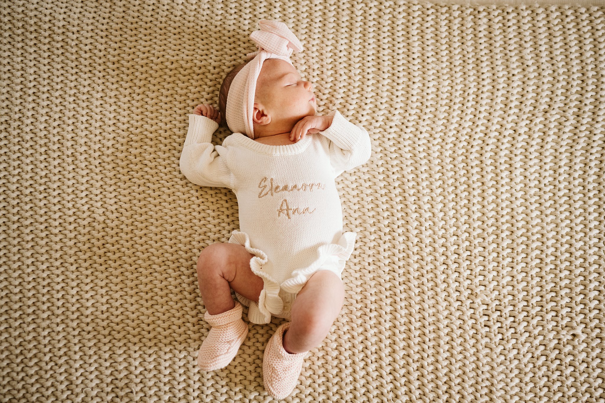 Read more about the article How to Prepare Your Baby for Their First Photo Session