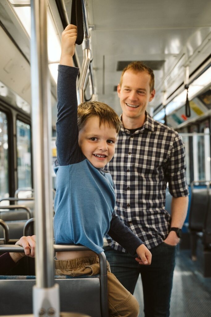 family on trolley, lifestyle photoshoot, Pittsburgh, PA