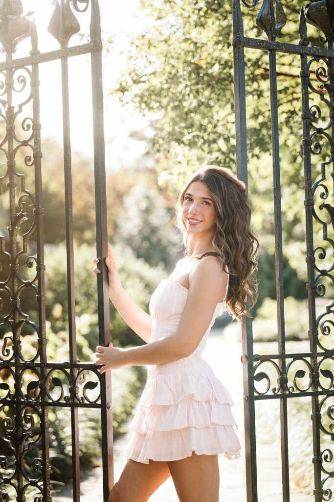 senior girl at Mellon park during golden hour