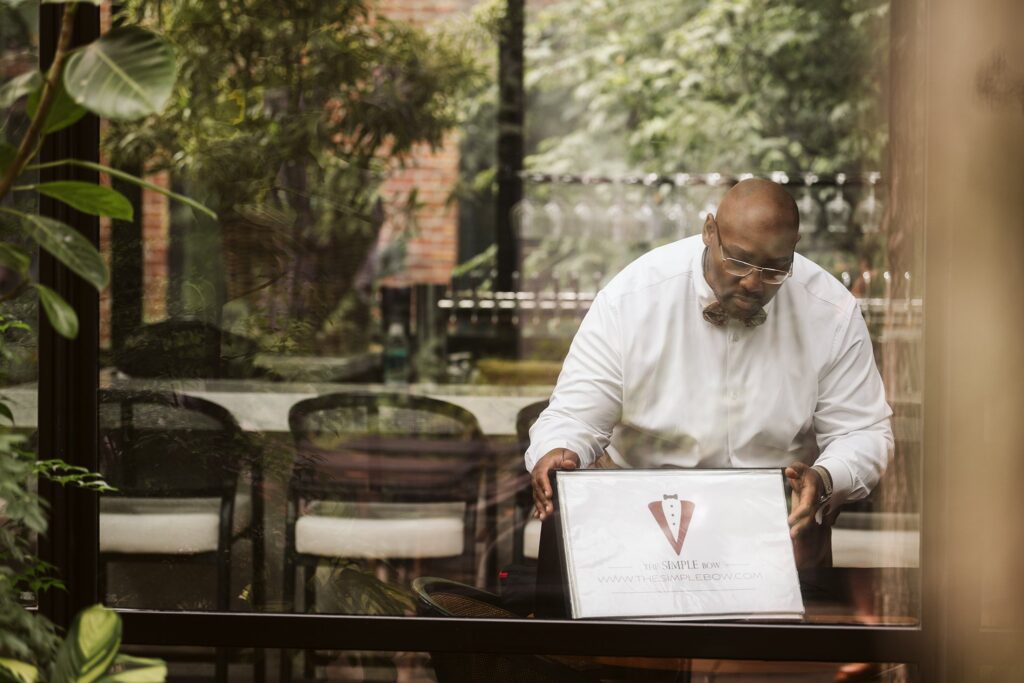 Branding portrait by Pittsburgh portrait photographer, Laura Mares Photography