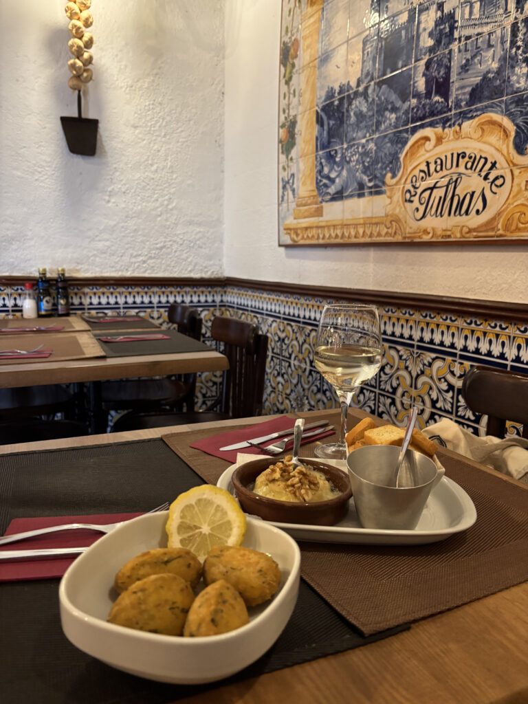 tapas in Tulhas, Sintra, Portugal