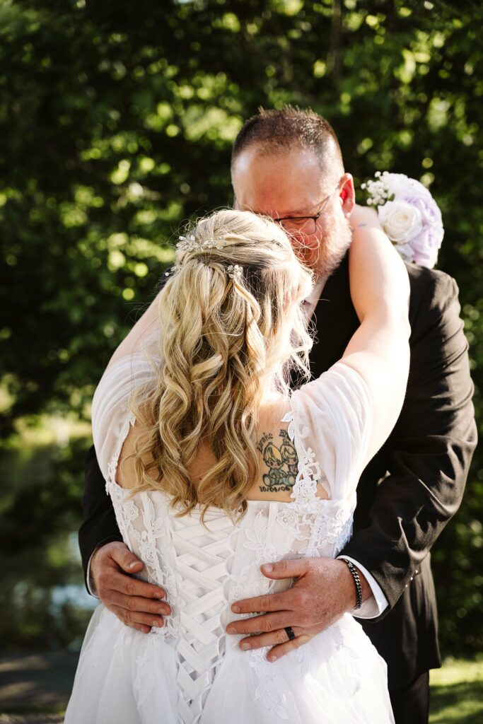 outdoor wedding couple portraits near Pittsburgh, PA