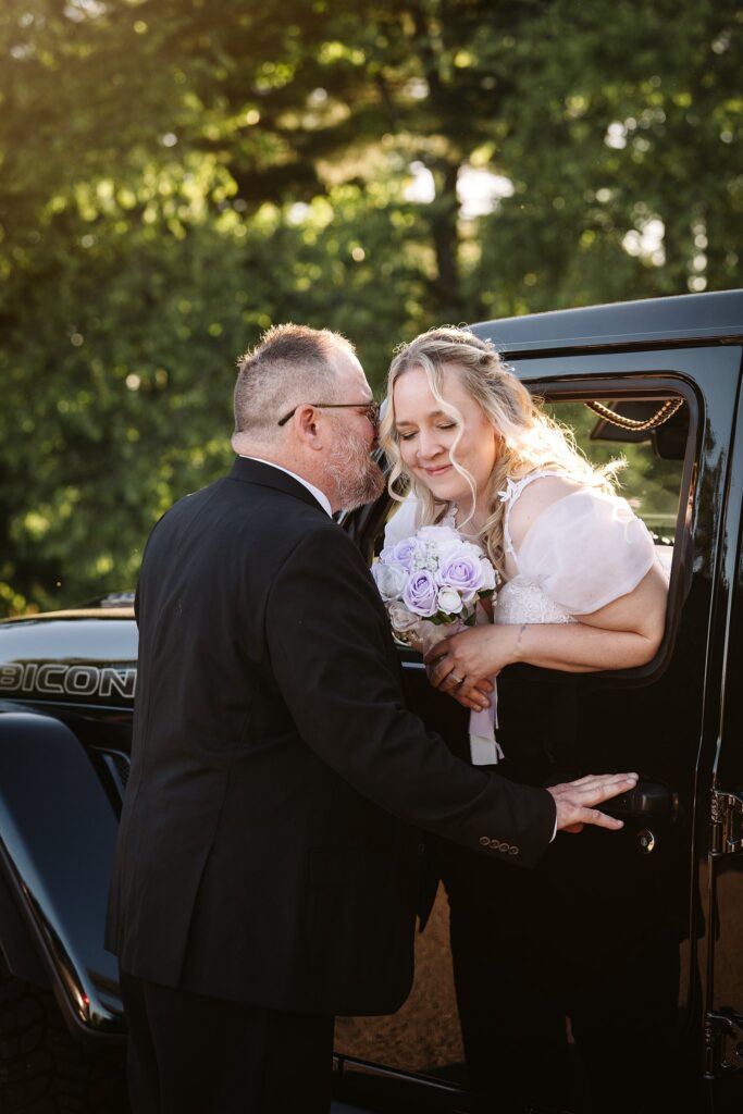 outdoor wedding couple portraits near Pittsburgh, PA