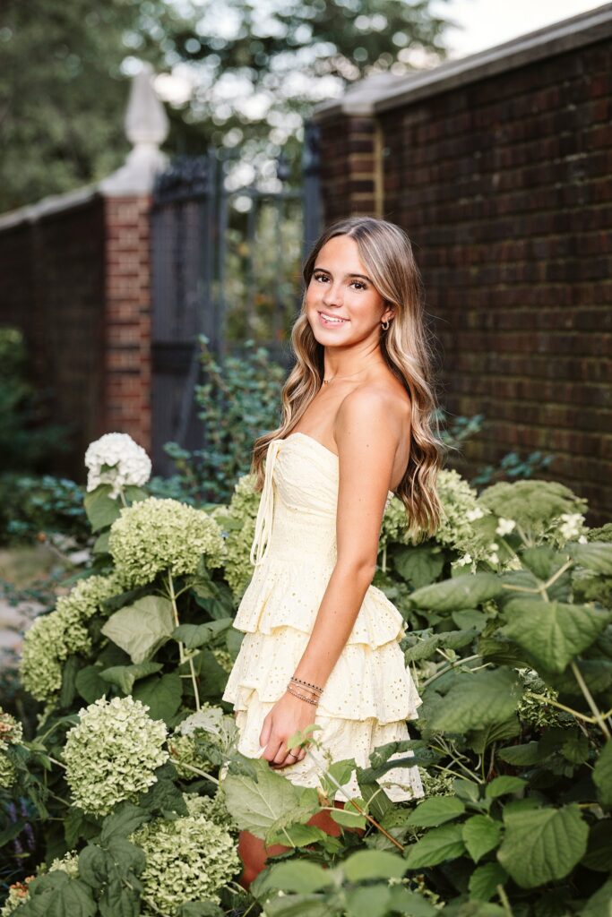 Pittsburgh senior photography session at Mellon Park