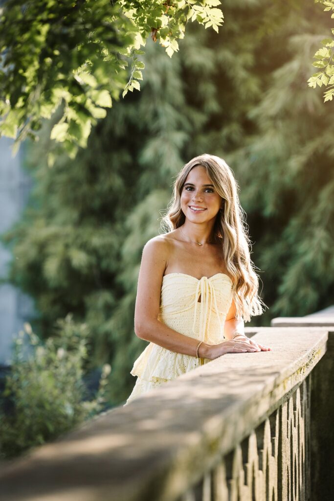 Pittsburgh senior photography session at Mellon Park