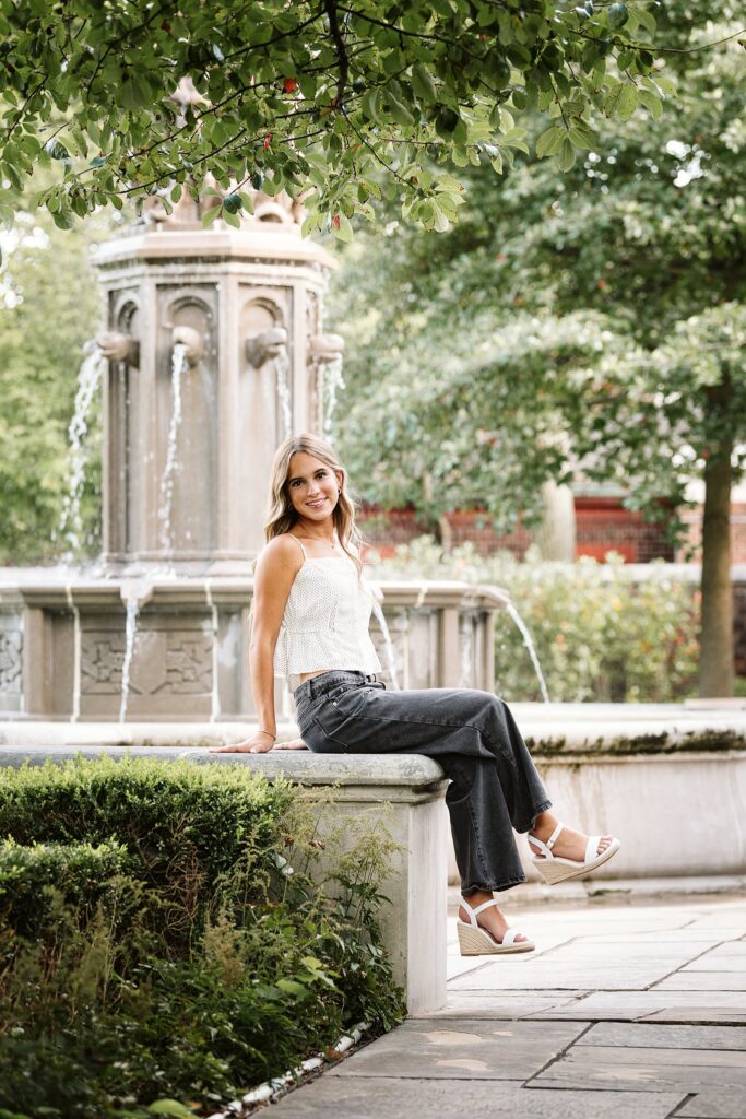 Pittsburgh senior photography session at Mellon Park